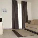 Belmare アパートホテル